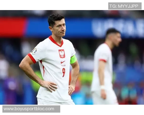 莱万因伤缺席至少四周球迷期待他早日回归赛场